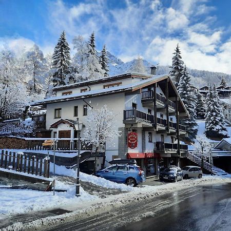 Hotel Meuble Meridiana Valtournenche Zewnętrze zdjęcie