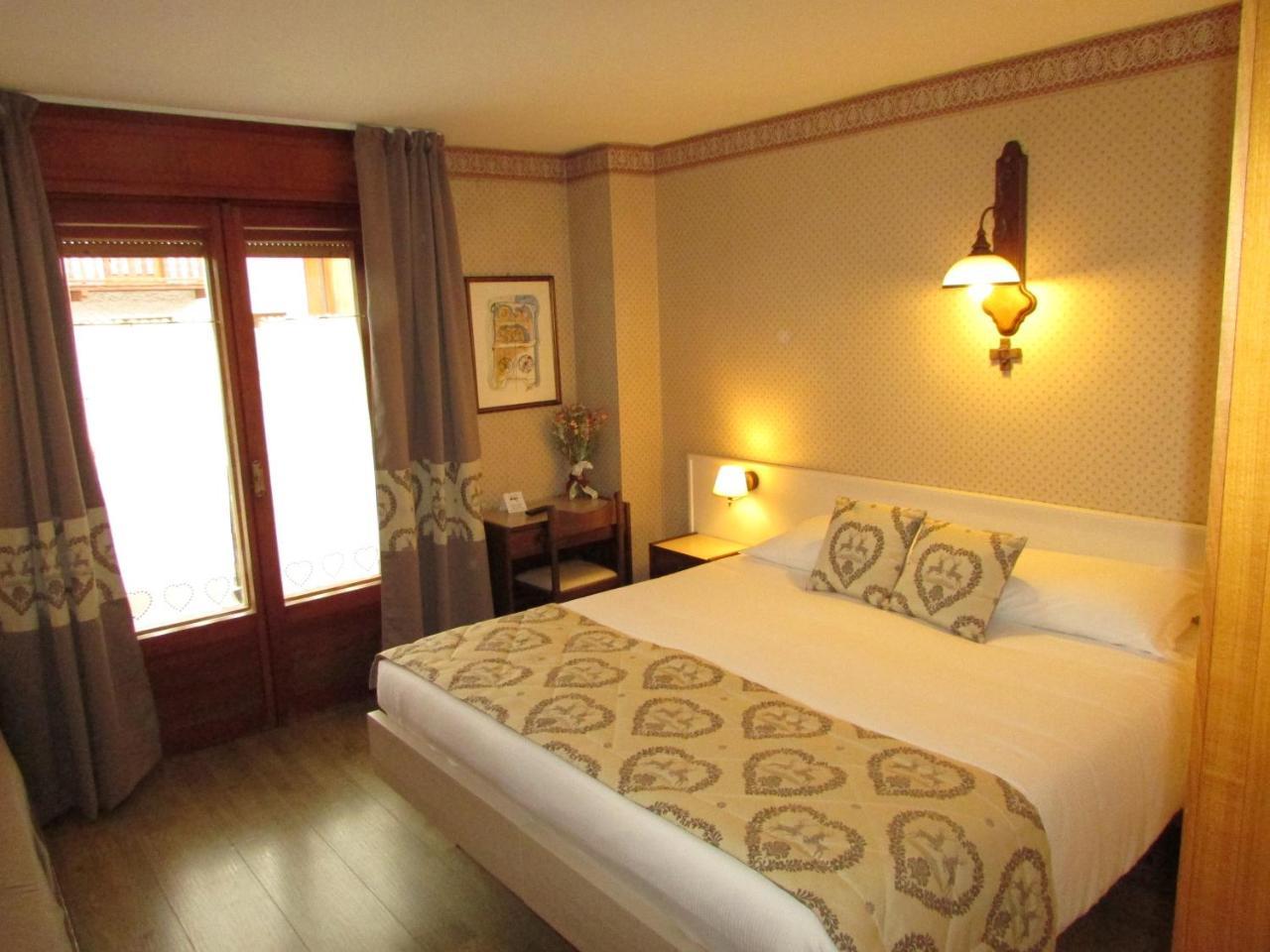 Hotel Meuble Meridiana Valtournenche Zewnętrze zdjęcie