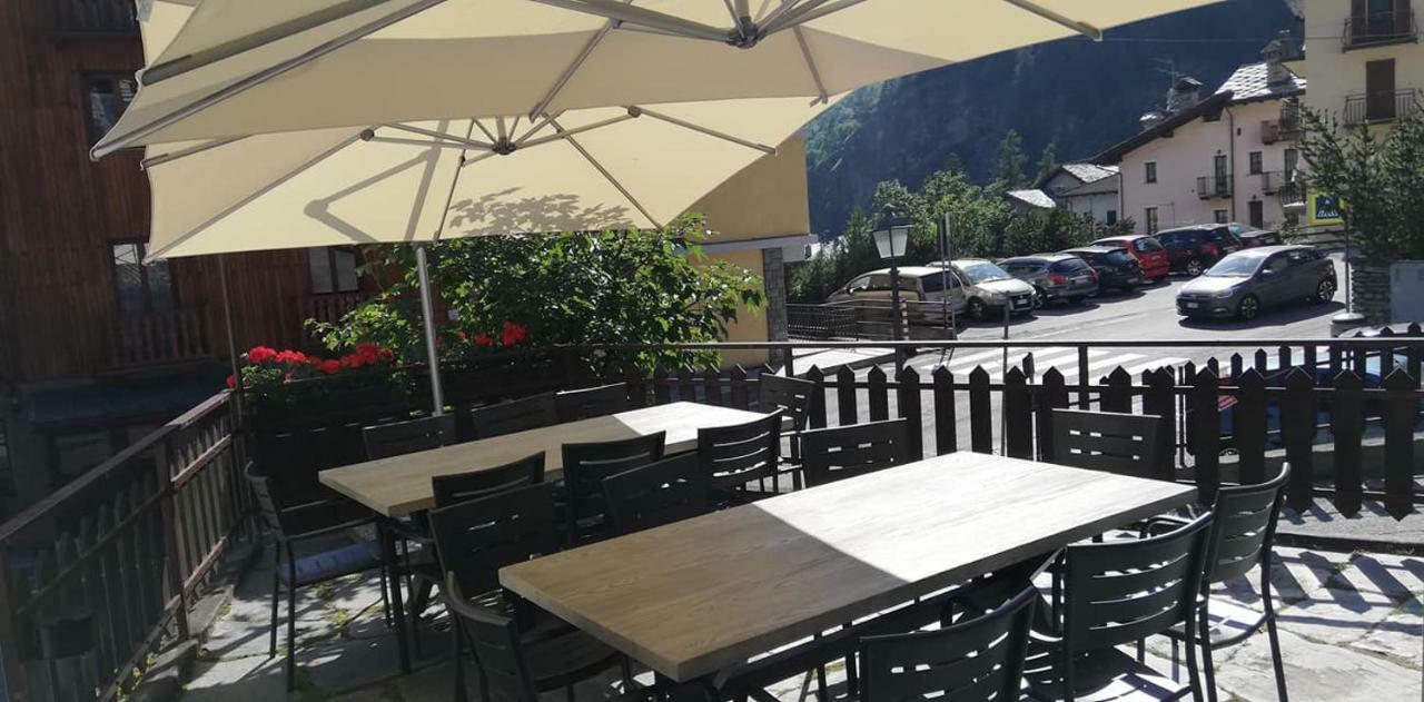 Hotel Meuble Meridiana Valtournenche Zewnętrze zdjęcie